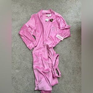 Juicy Robe
